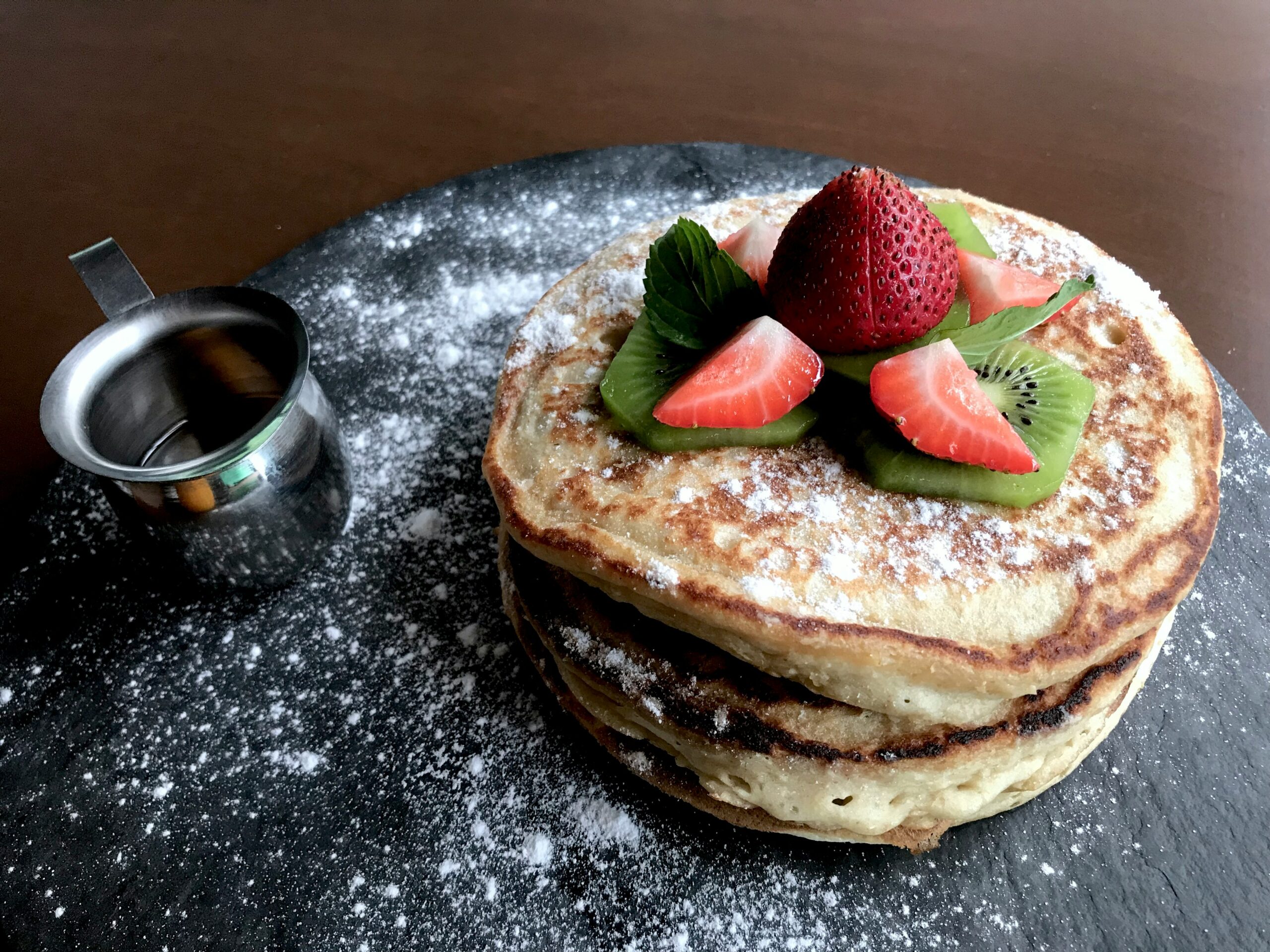 baked food close-up photography